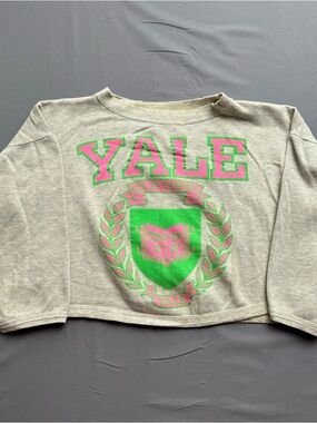 VTG Yale Bulldogs Gray Green Pink Sweatshirt Crop Top One Size NCAA Fan Apparel
